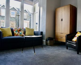 جريستوك هاوس - كسويك - غرفة معيشة