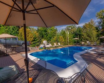 Lake George 5 Bed/ 3 Bath home w/ lake & resort access - Lake George - Pool