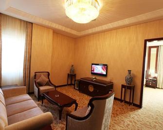 Qilu International Hotel - Cáp Nhĩ Tân - Phòng khách