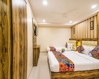 Fabhotel Orange Suites - Nr Mumbai International Airport - מומבאי - חדר שינה