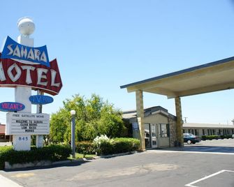 Sahara Motel - Anaheim - Building
