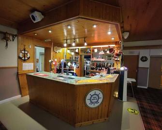 The helm - Pembroke Dock - Front desk
