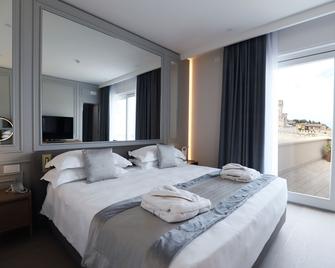 Grand Hotel Terme Sirmione - סירמיונה - חדר שינה