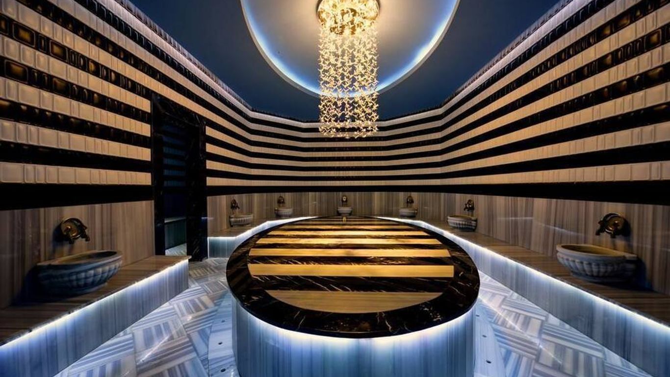 Vikingen Infinity Resort & Spa