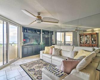 Gulf-View Hudson Condo in Waterfront Resort! - Hudson - Sala de estar