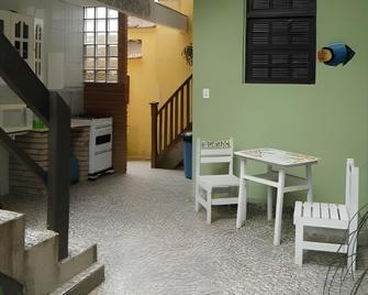 Alebelhinha Residencial Camburi Pousada - Camburi - Patio