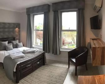 Leaside Hotel - Luton - Makuuhuone
