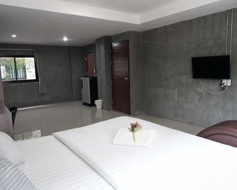 Matini Klong1 - Prachathipat - Bedroom