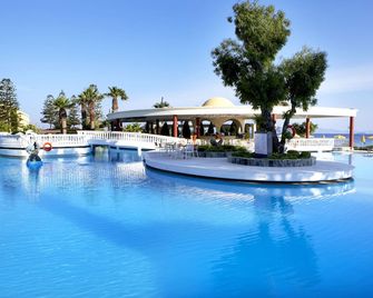 陽光羅德島酒店 - 式 - Rhodes (羅得斯公園) - Ialysos - 游泳池
