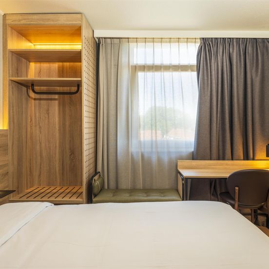 Campanile Hotel & Restaurant Breda image 1