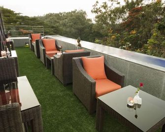 The Park Slope Hotel - Bangalore - Balkon