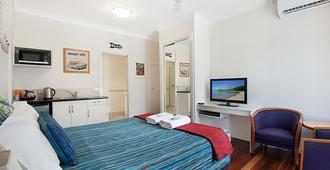 La Costa Motel - Bilinga - Schlafzimmer