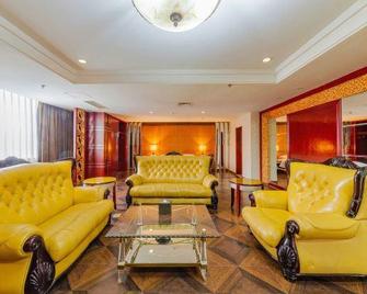 Guangyuan Hotel - Guangyuan - Living room