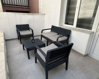 New 11 daire Eskişehir neighborhood Porsuk çayı ve tren garı yakını - Eskişehir - Balcony