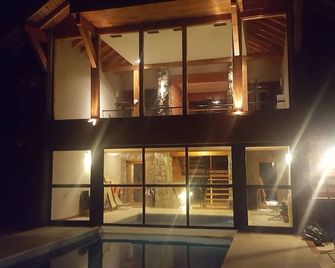 Casa Del Bosque Aparts - Villa La Angostura - Bygning