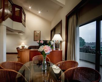 Le Grandeur Palm Resort Johor - סיני - חדר אוכל