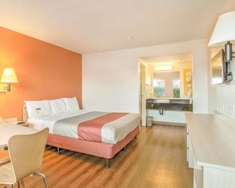 Motel 6 Medford North - Medford - Camera da letto
