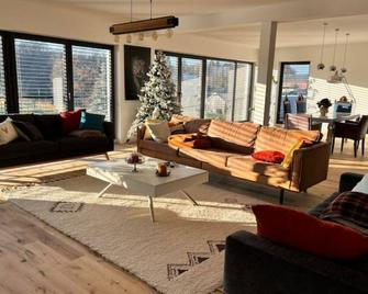 Maison petite Suisse luxembourg - Berdorf - Living room