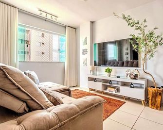 3BR Apartment with Pool/Sauna close to the center - Goiânia - Salon