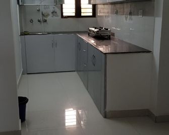 Guruji Home - Dehradun - Cocina