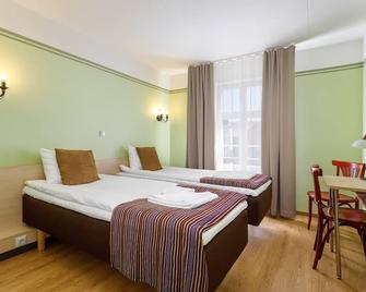 Koidulapark Hotell - Pärnu - Schlafzimmer