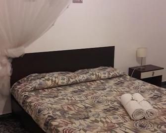 Centrum Rooms - Cagliari - Bedroom