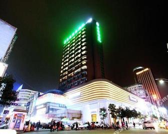 Greentree Inn Anhui Wuhu Zhongshan Road Pedestrian Street Express Hotel - Wuhu - Bygning