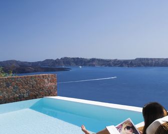 Maison Des Lys - Luxury Suites - Akrotiri