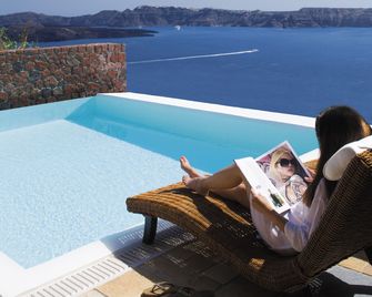 Maison Des Lys - Luxury Suites - Akrotiri