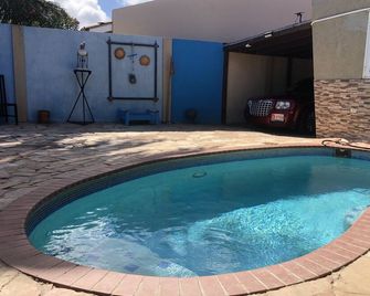 Mo Place - Paradera - Zwembad