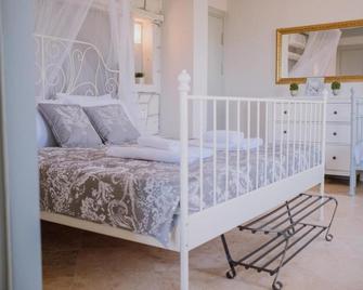 Deruni Butik Hotel - Cesme - Soveværelse