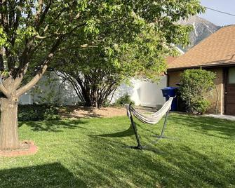Charming downstairs apartment close to Ski Resorts, Downtown and Park City - Salt Lake City - Patio