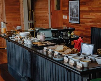 Estancia Patagonia El Calafate - Pristine Luxury Camps - El Calafate - Buffé