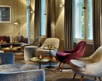 Louis C. Jacob, Hamburg, Autograph Collection - Hamburg - Lounge