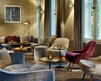 Louis C. Jacob, Hamburg, Autograph Collection - Hăm-buốc - Lounge