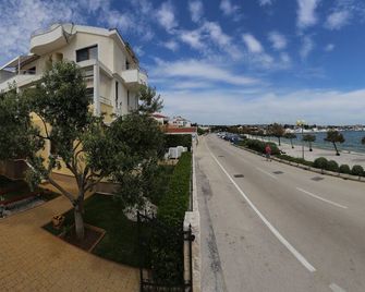Villa Ivana B&B - Zadar - Outdoors view