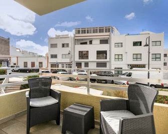 Coral Beach - Bajamar - ระเบียง