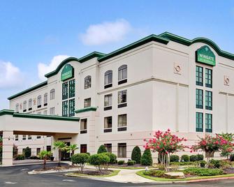 Wingate by Wyndham Atlanta Airport Fairburn - Fairburn - Building