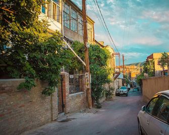 Blossom hostel - Tiflis - Vista del exterior
