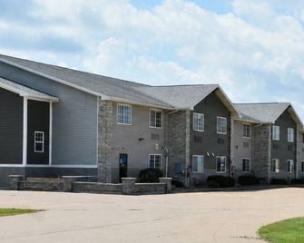 Mound View Inn & Suites - Platteville - Gebouw