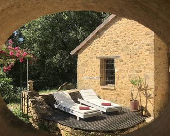 Private indoor Spa. Restored 18thC house. New Listing. Near Sarlat - Groléjac - Patio