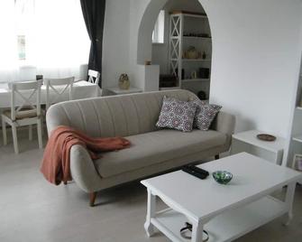 Iarca Cottage - בוקרשט - סלון