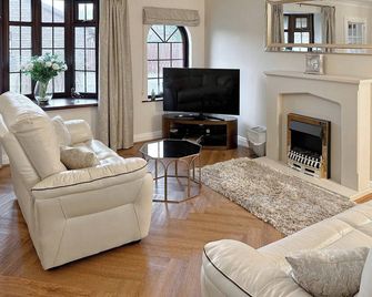 3 bedroom accommodation in Seahouses - Seahouses - Living room