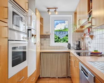 Ferienwohnung Am Seebach, 80 Qm - Titisee-Neustadt - Cocina