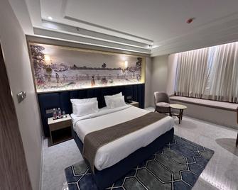 Orchid Heritage - Vrindavan - Slaapkamer