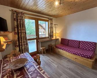 Studio 2 4 Pers, Acces Pistes Et Piscine - Meribel-Mottaret - Sala de estar