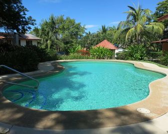 Luxury Duplex in Las Palmas; walk to town/beach; Amenities inc. - Playa Matapalo - Piscina