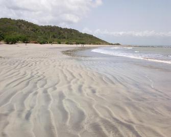 Abuesi Beach Resort - Takoradi - Playa