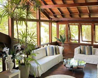 Pousada Coisa e Tao - Arraial d'Ajuda - Living room