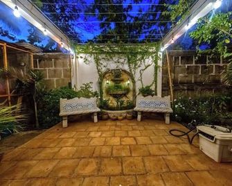 Romantic Beachfront Casita w/ Pool - AC - Sleeps 4 - Pochomil